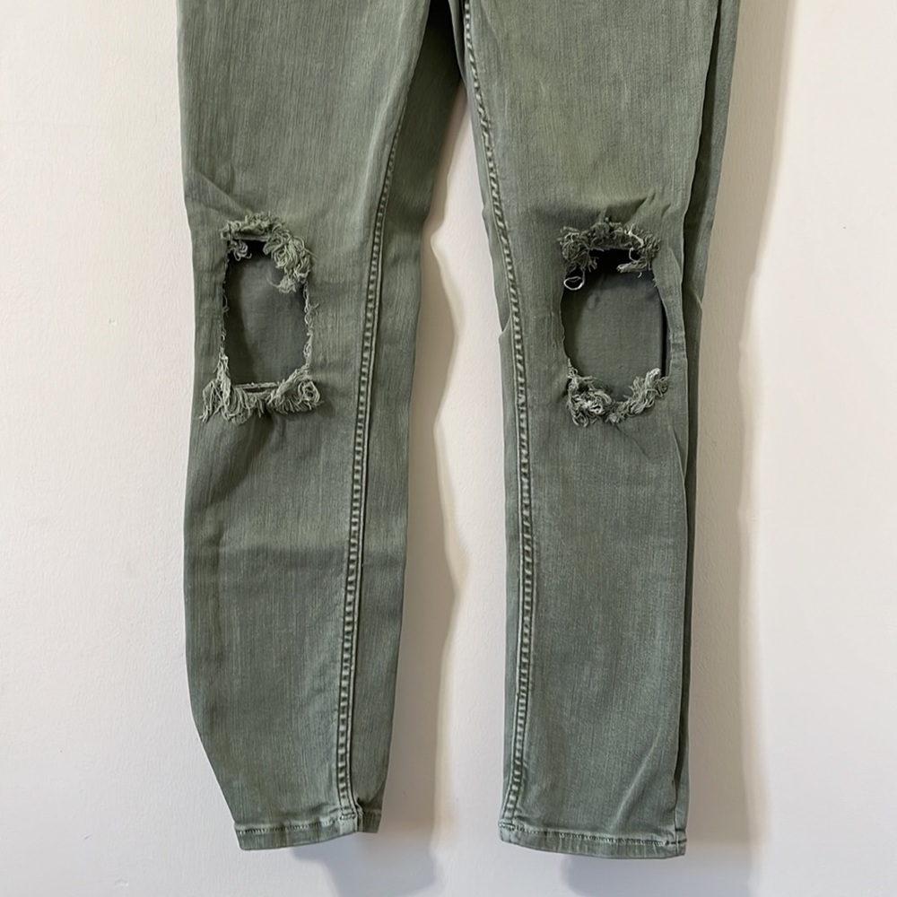 Free People Moss High Rise Distressed Busted Knee Skinny Jeans Size 31 - Picture 5 of 12